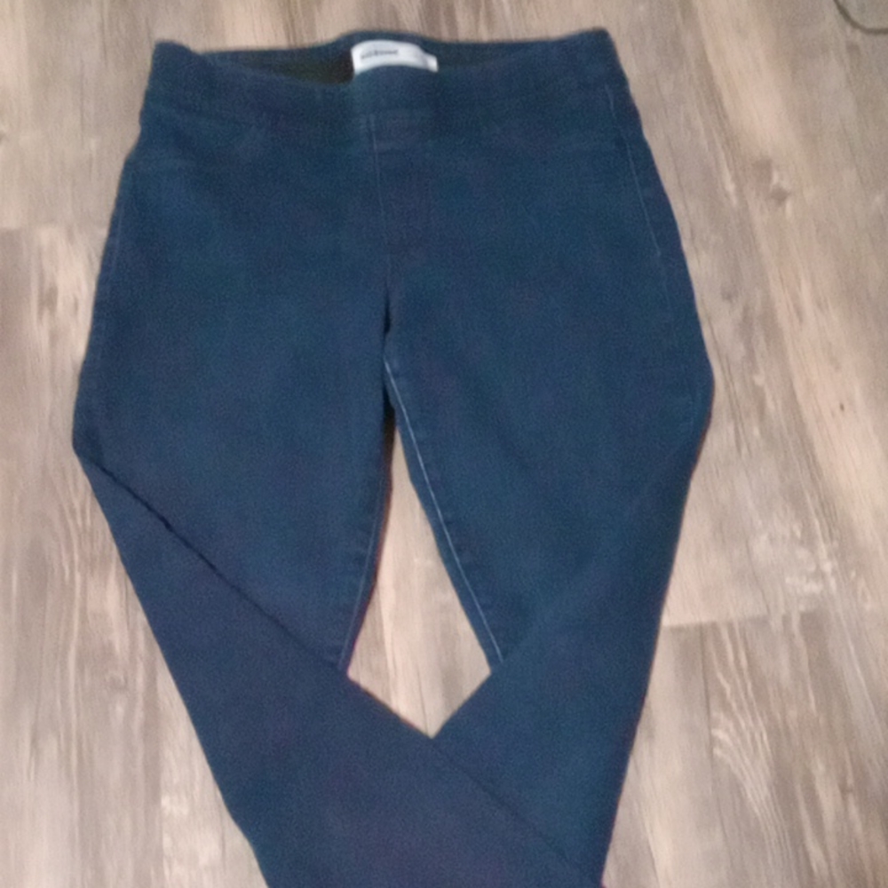 Super Skinny Mid- Rise Jeans